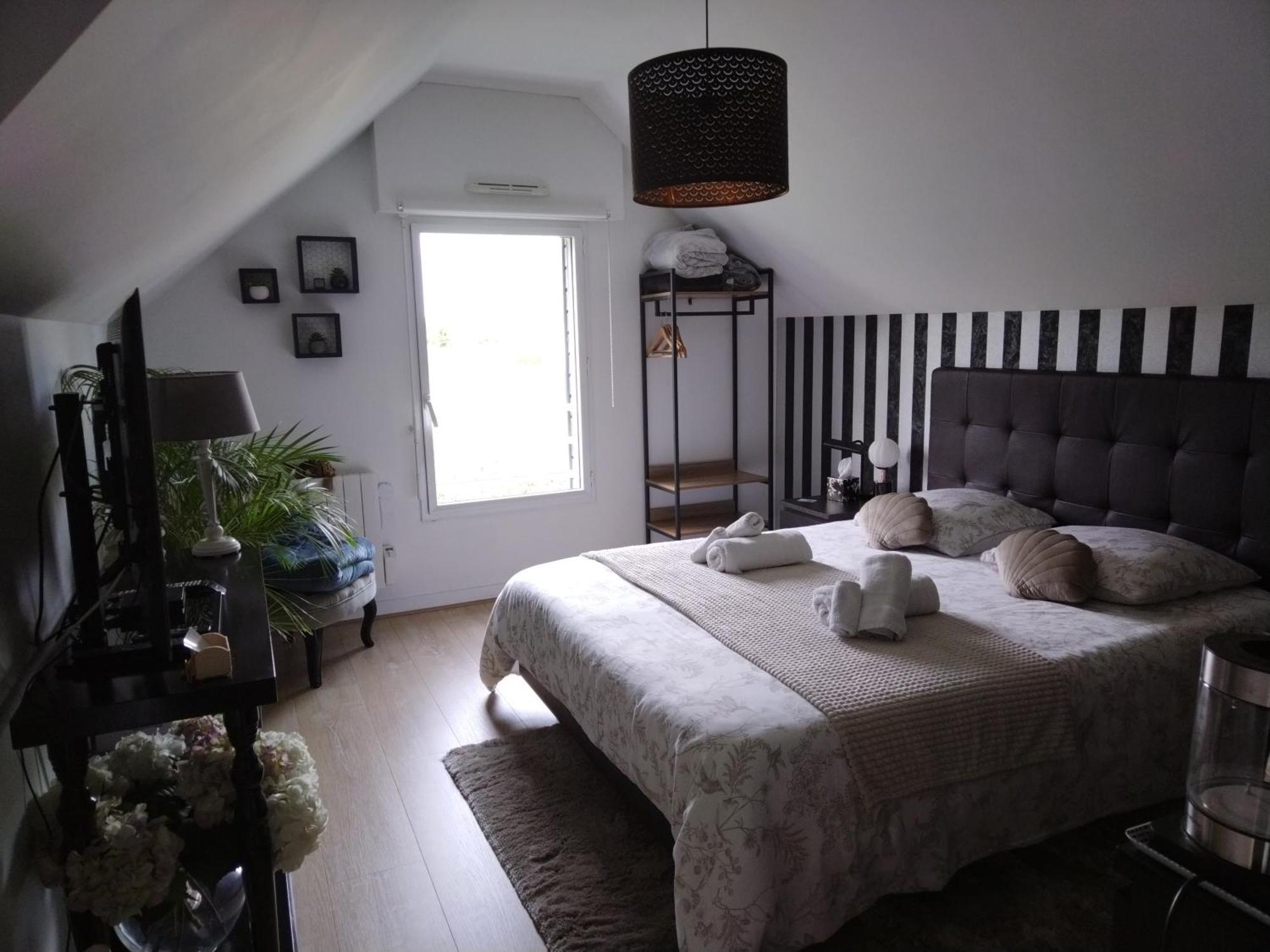 Chez Helene Bed & Breakfast Saint-Coulomb Exterior foto